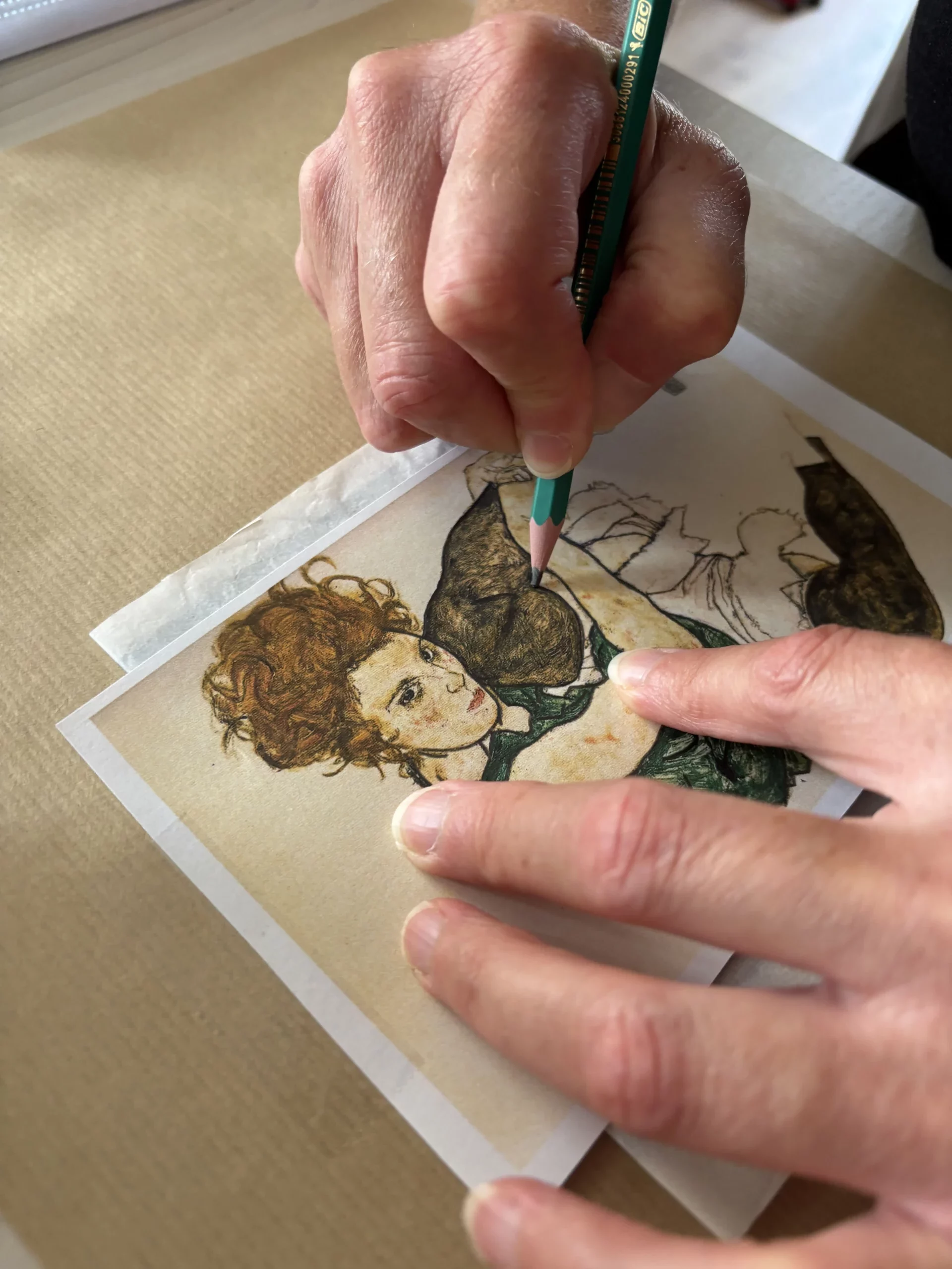Dessin sur la plaque de zinc